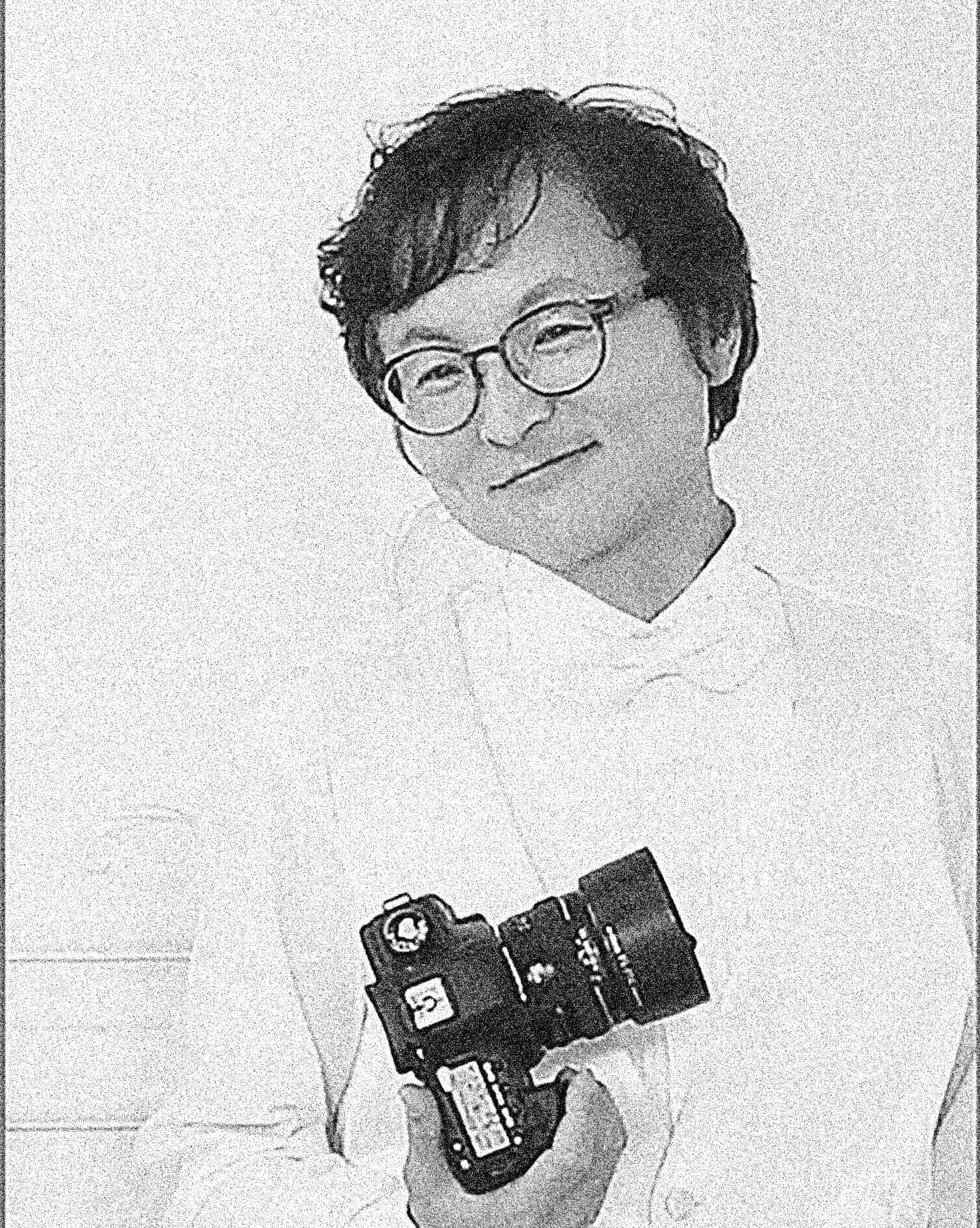 아침햇살 스튜디오 대표 사진작가 남유행님의 프로필 사진. 전문적이고 따뜻한 인상의 중년 남성 사진작가